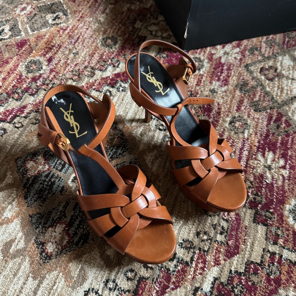 Yves Saint Laurent Women's Brown Leather Heels